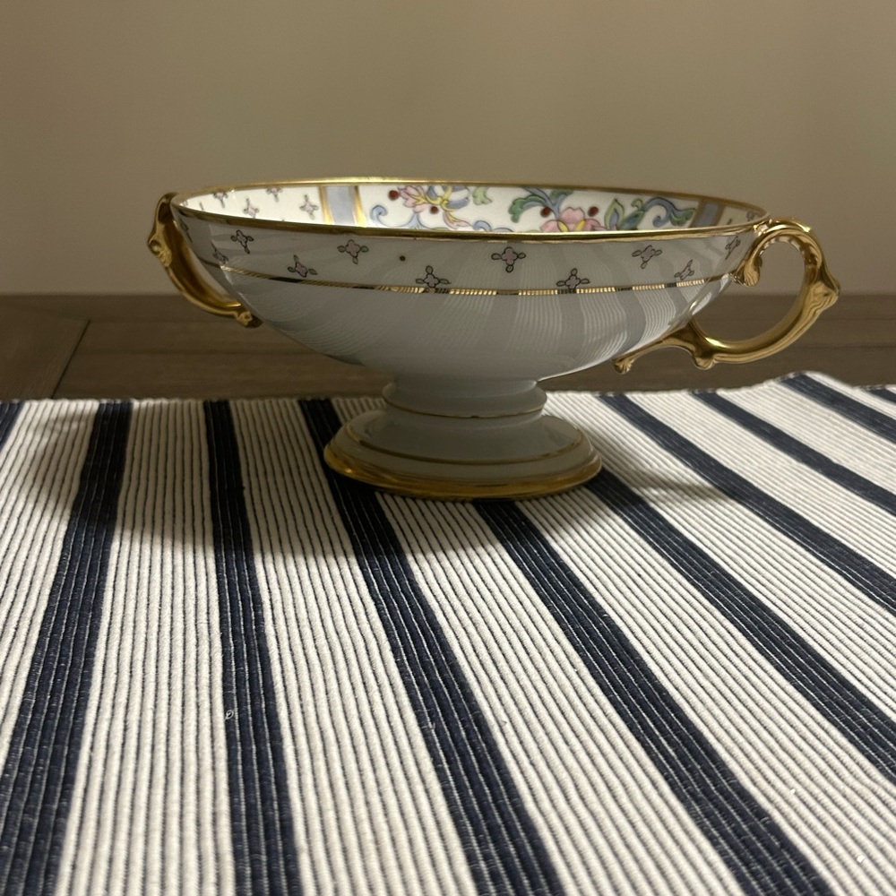 Elegant Antique Decorative Footed Centerpiece Bowl